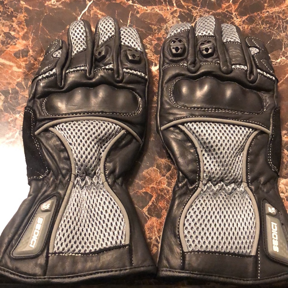 RARE SEDICI RACING #16 LADIES ARMORED BLACK & GRAY LEATHER GLOVES Size Small